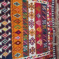 گلیم دست بافت خودم هس