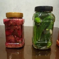 ترشیجات و خیارشور