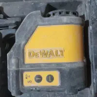 تراز لیزری دیوالت اصلی بدون خطا و بدون ضربه خوردگی