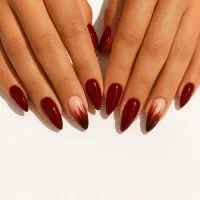 خدمات ناخن با تخفیف ویژه