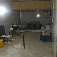 یک دهنه مغازه برای اجاره