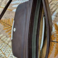 کیف رودوشی|کیف، کفش، کمربند|رشت, منظریه|دیوار