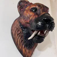 مجسمه دیوار کوب ببر