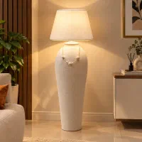 آباژور ایستاده