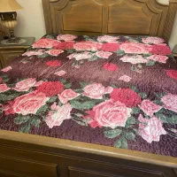 روتختی و دو بالشت