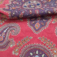 رومیزی پ ت ه   قدمت دار