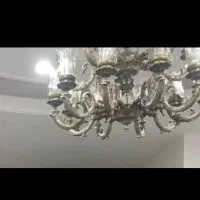 لوستر دو طبقه با دیوارکوب