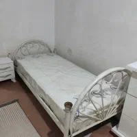 تخت خواب فلزی بدون تشک بفروش میرسید