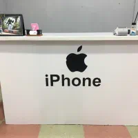 میز مدیریت و قفسه