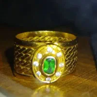 اشرافی طلا ۲۴ آنتیک با قدمت ۷۵سال