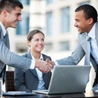 استخدام خانم با روابط عمومی بالا