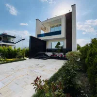 ویلاتریبلکس-300متربنا-استخردار-سرخرود