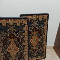 یک جفت پشتی فرشی مدرن