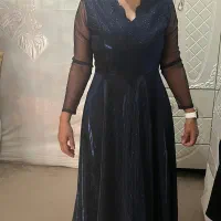 تعدادی لباس مجلسی زنانه و مانتو