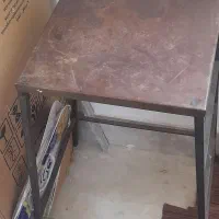 چهار پایه اهنی محکم