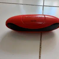 اسپیکر بیتس.