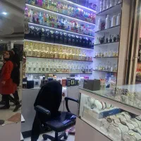 مغازه-پایه-در-حرم-مطهر