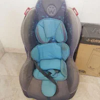 صندلی کودک ماشین کاملا سالم