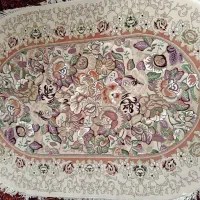 فرش بیضی