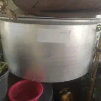 دیگ بزرگ