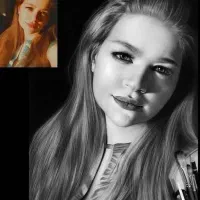 کادو ولنتاین و تولد نقاشی چهره طراحی چهره سیاهقلم