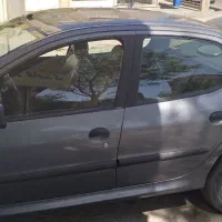 راننده مجرب با خودرو آژانس