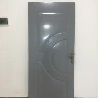 در به همراه دستگیره