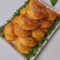 پیراشکی و پیتزا  خانگی آماده و نیمه آماده