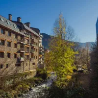 آپارتمان-لاکچری-فول-فرنوش-192-متری-در-میگون-نو