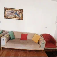 فروش فوری یک دست کامل مبلمان شیک باشه 6 عدد کوسن‌