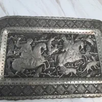 سینی قدمت دار مسی با کنده کاری