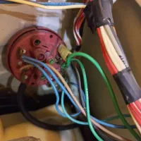 تعمیر انواع لباسشویی به صورت سیار ونصب کولر گازی|خدمات پیشه و مهارت|قیدار, |دیوار