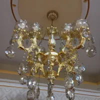 لوستر ۴شاخه کریستالی رنگ طلایی