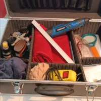 ترمیم و پولیش شیشه جواد