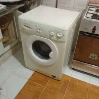 یک عدد ماشین لباسشویی آبسال