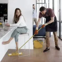 نظافتچی جوان آقا