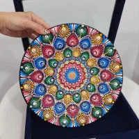 دیوار کوب برجسته