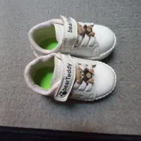 کفش بچگانه|کفش و لباس بچه|قم, باغ کرباسی|دیوار