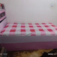 تخت دونفره وتک