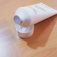 تعدادی مداد خط لب و لوازم ارایش|آرایشی، بهداشتی، درمانی|تهران, مهرآباد جنوبی|دیوار