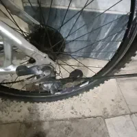 دوچرخه|دوچرخه، اسکیت، اسکوتر|پرند, فاز ۴|دیوار