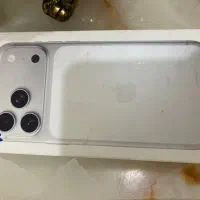 ایفون۱۷پرومکس سفید