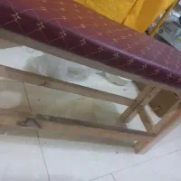 نیمکت دونفره کارگاهی روکش چرم در دورنگ زرشکی وکرم|صندلی و نیمکت|تهران, صادقیه|دیوار