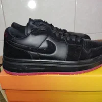 کفش کتانی راحت سایز42