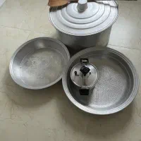 دیگ بزرگ به همراه ظروف دیگر