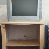 تلوزیون ۲۱سامسونگ همراه با میز