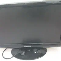 صندلی وتلویزیون