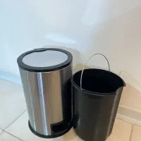 سطل اشغال در حد نو