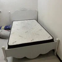 تخت و خوشخواب