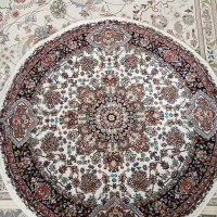 فرش گرد یک در یک در حد نو